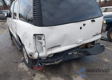 2004 Chevrolet Tahoe Lt из США, поврежденный, VIN 1GNEK13Z14R150207